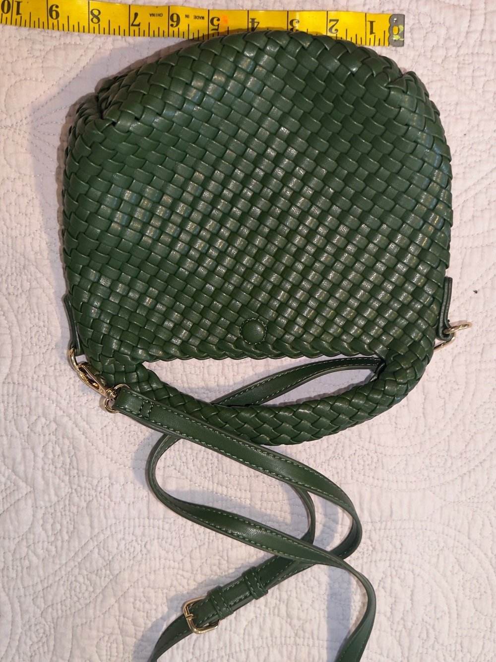 Green Woven Crossbody Bag - Classic Women's Shoulder Purse